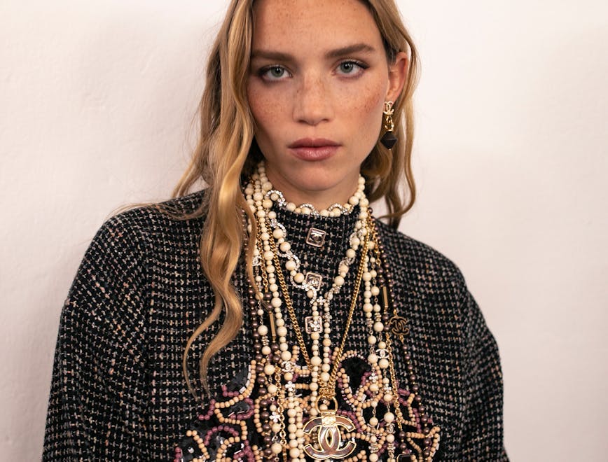 look 8 retouchee editee lineup alexandre hoyos show necklace accessories jewelry person woman adult female portrait blouse dress